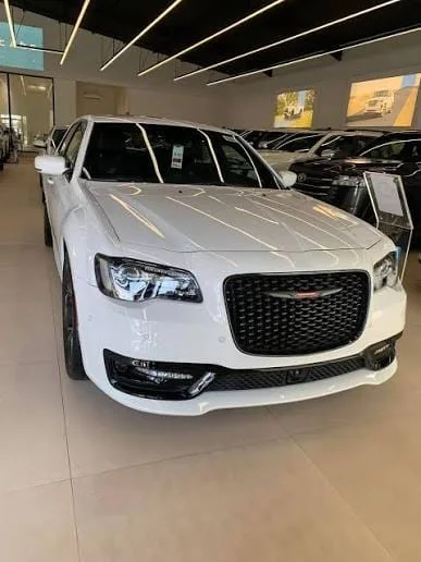 Chrysler 300S 2023 White 5